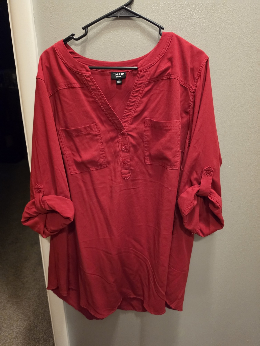 Torrid Red V-Neck Roll-Sleeve Tunic Top